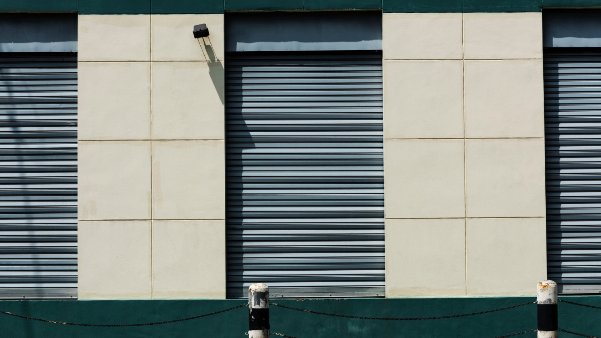 Sécurité et performance : réparation professionnelle de volets roulants à Nîmes